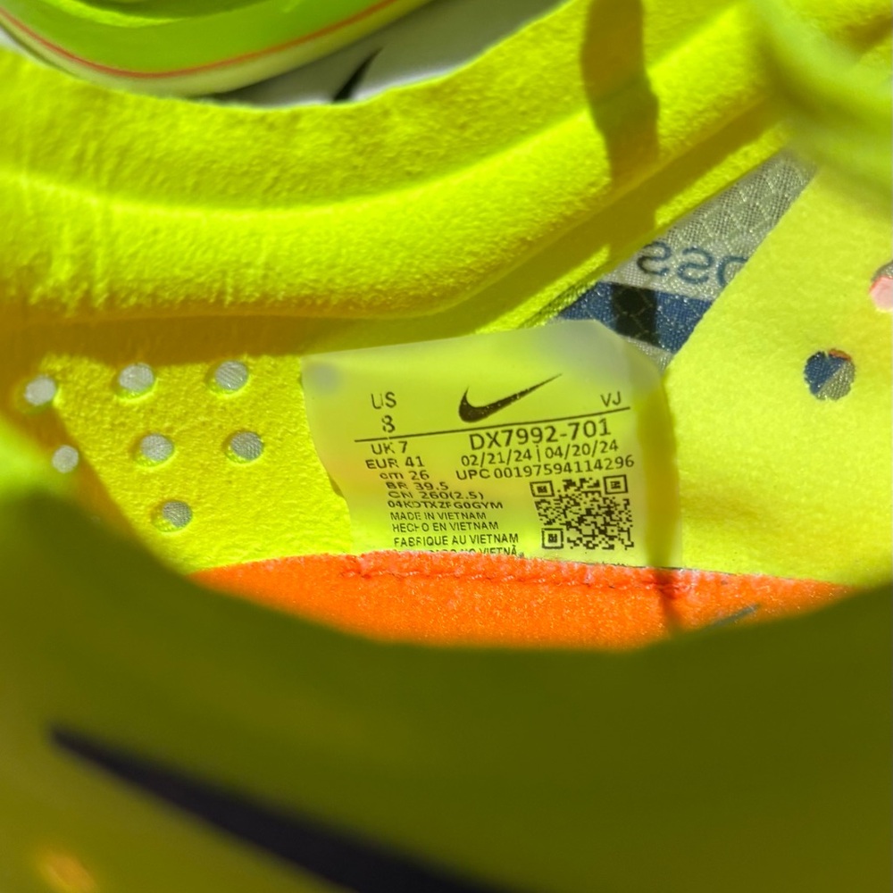 Nike ZoomX Volt and Blue Sneakers - Picture 4 of 6
